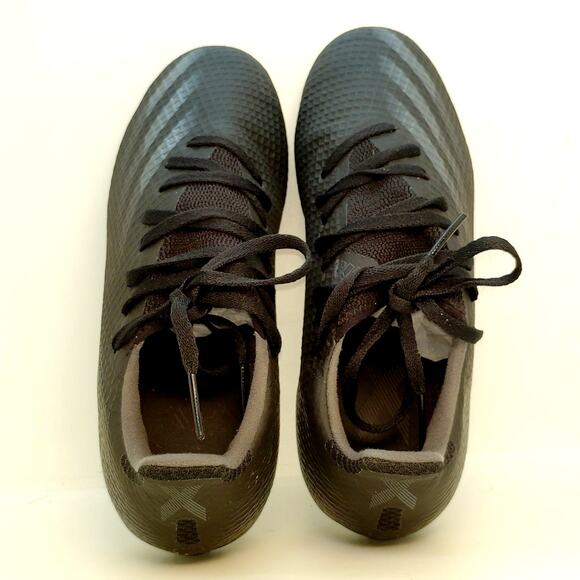 Adidas Ghosted .4 Boys Black Soccer Cleats - Size 6 - Picture 5 of 7